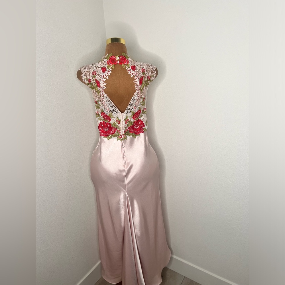 Karen Millen Pink Floral Embroidered Maxi Dress - Picture 7 of 9